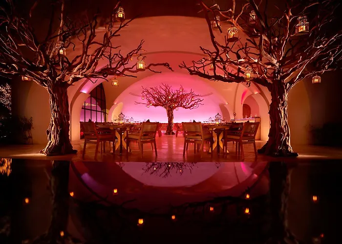 Ventanas Al Paraiso, A Rosewood